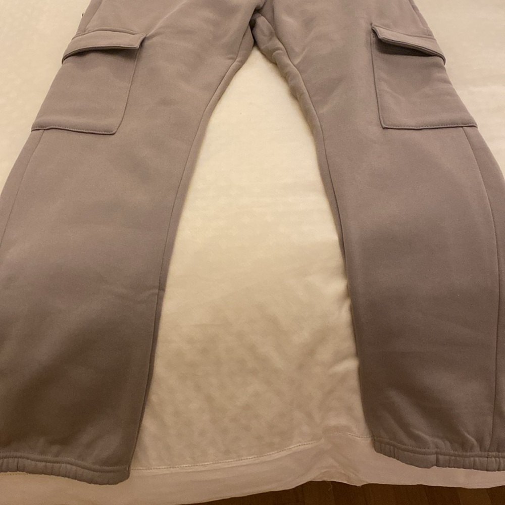 Essentials Sweatpants - Picture 5 of 5